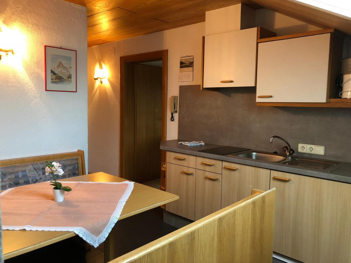 Haus Kneissl Apartment เซเฟลด์ อิน ทิโรล ภายนอก รูปภาพ