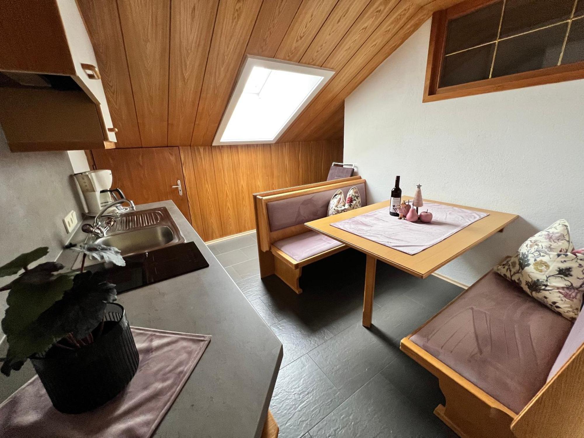 Haus Kneissl Apartment เซเฟลด์ อิน ทิโรล ภายนอก รูปภาพ