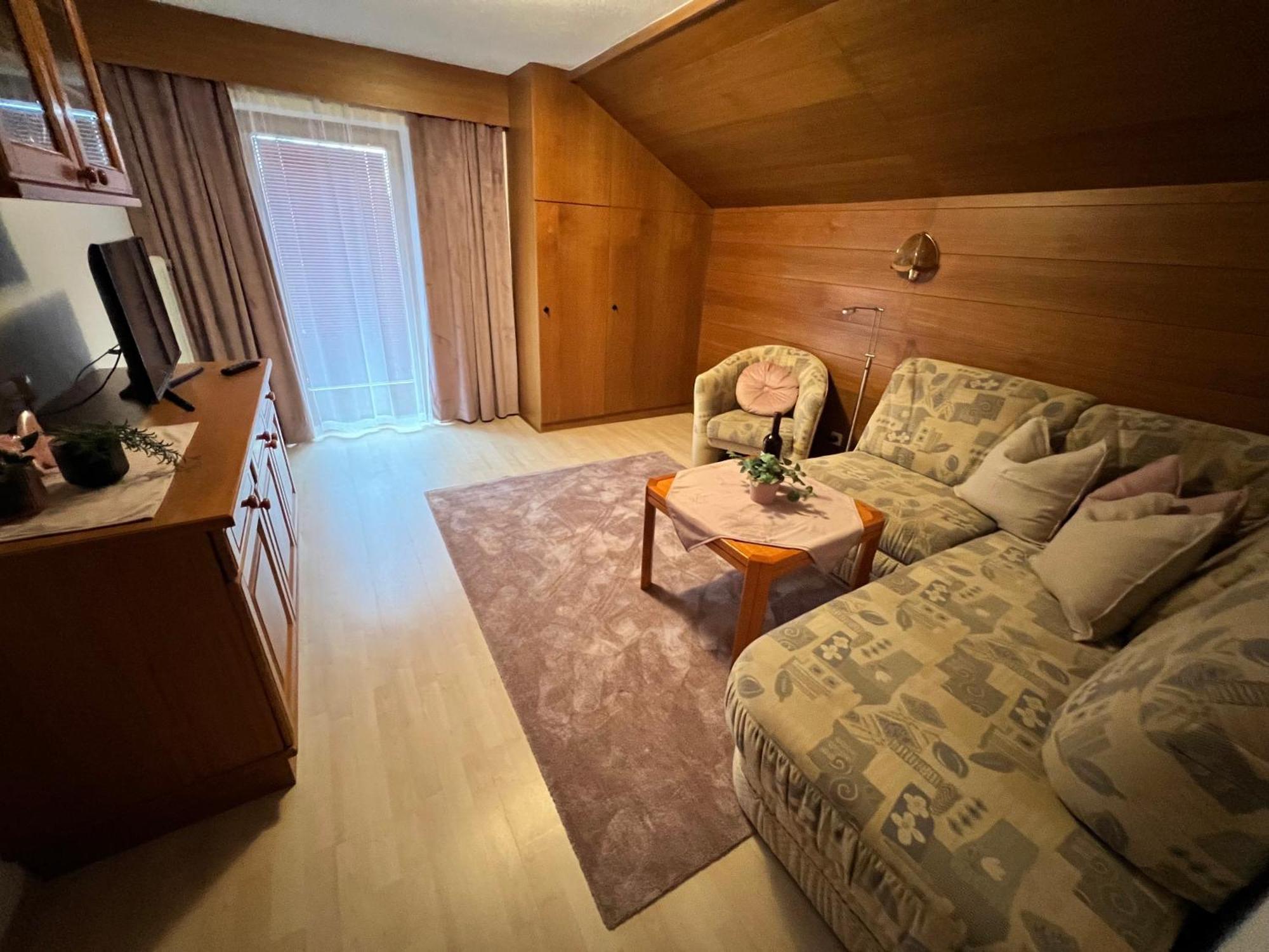 Haus Kneissl Apartment เซเฟลด์ อิน ทิโรล ภายนอก รูปภาพ